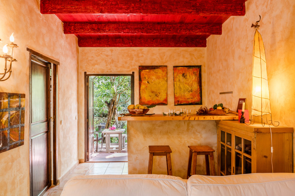 Finca Can Duvai_Suite_Apartmen_Rosenhaus_Wohnecke1.webp