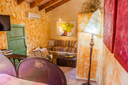 Finca Can Duvai_Deluxe_Apartment_Orangenhaus_Wohnzimmer1.webp