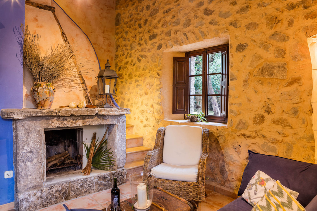 Finca Can Duvai_Suite_Apartmen_Lavendelhaus_Wohnecke2.webp